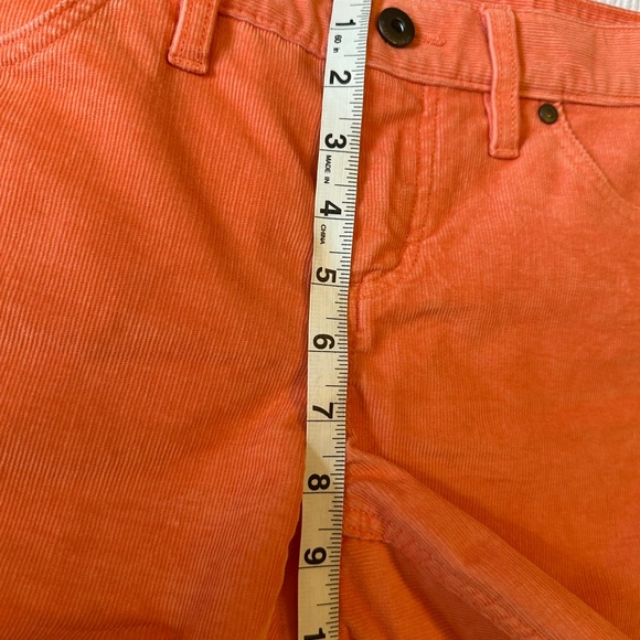 Carve design women short. - Picture 11 of 16